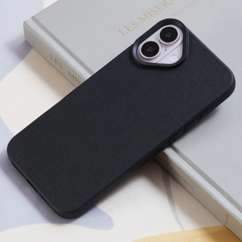 Kryt na iPhone 16 gumový Litchi černý