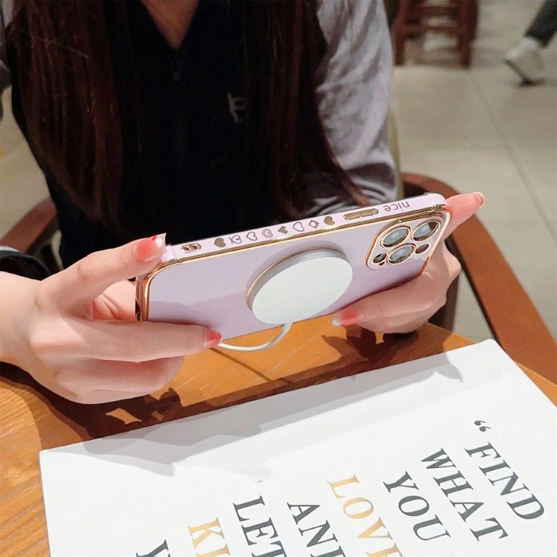 Kryt na iPhone 15 Pro Max Srdíčko s podporou MagSafe světle fialový