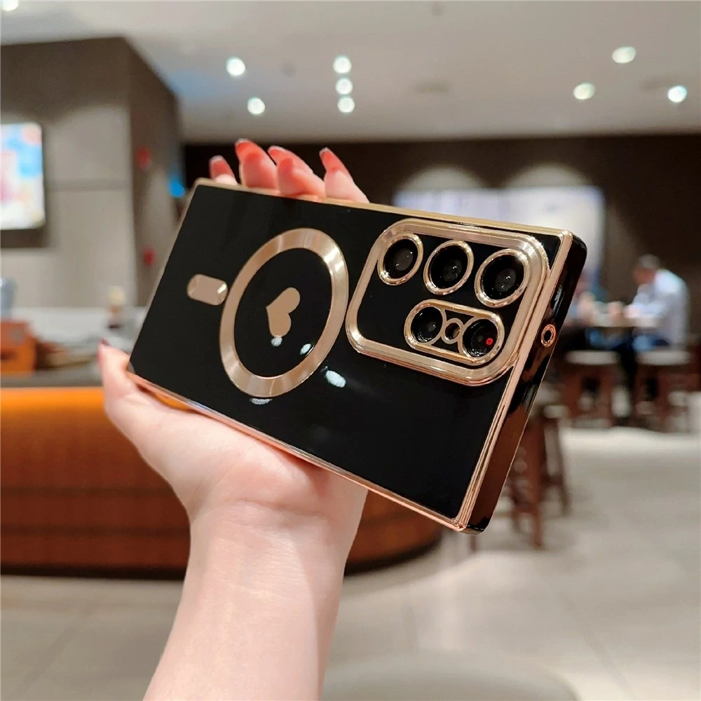 Kryt na Samsung Galaxy S22 Ultra Srdíčko s podporou MagSafe černý