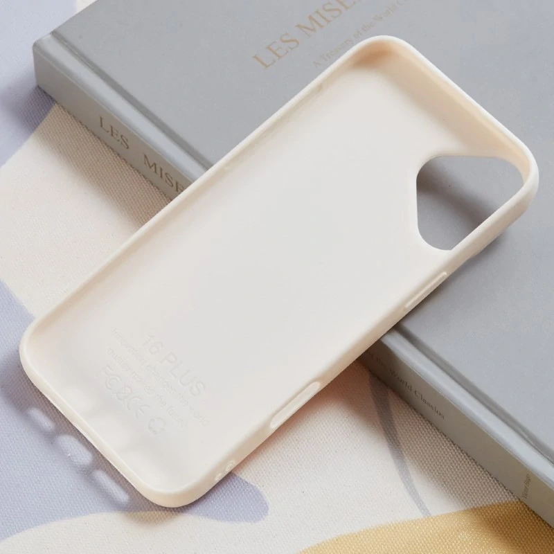 Kryt na iPhone 16 gumový Litchi bílý