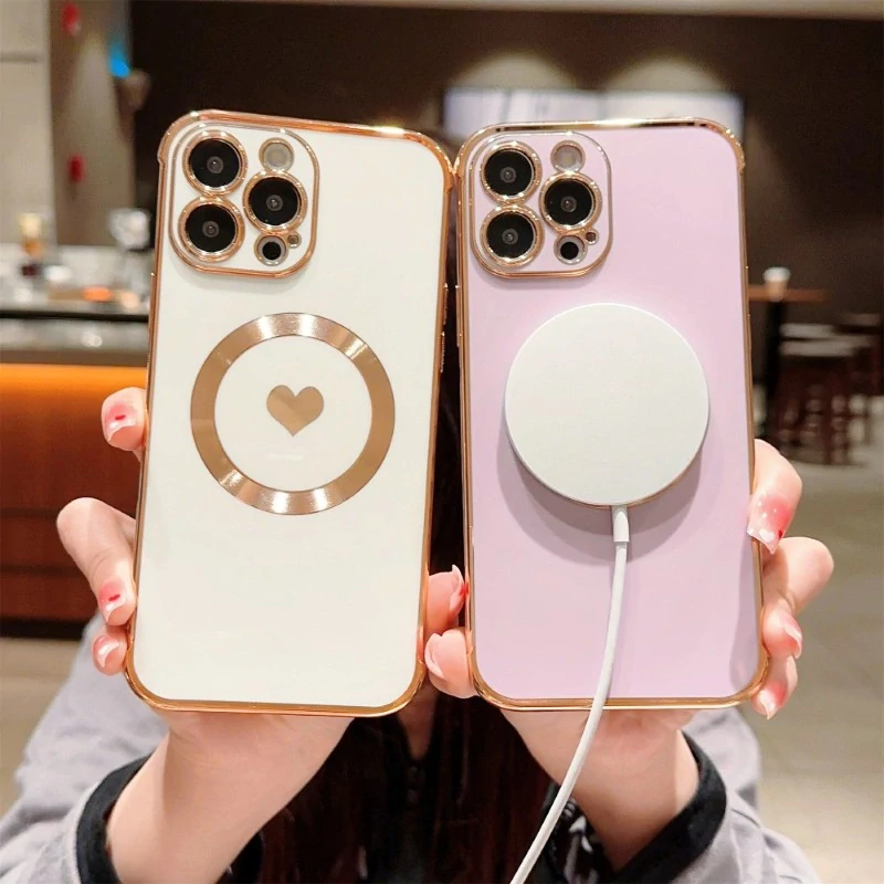 Kryt na iPhone 15 Pro Max Srdíčko s podporou MagSafe bílý