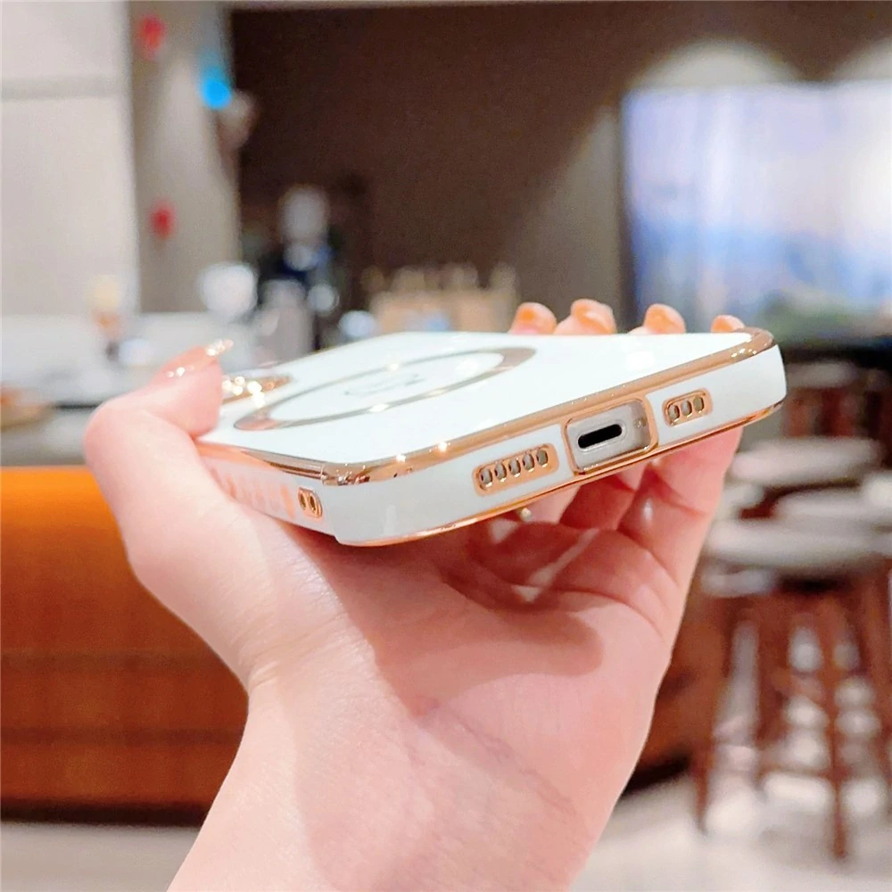 Kryt na iPhone 15 Plus Srdíčko s podporou MagSafe bílý