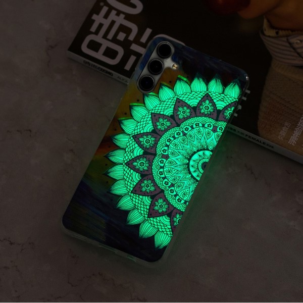 Kryt na Samsung Galaxy S23 svítící Mandala