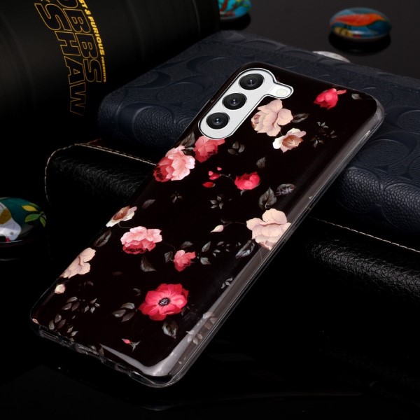Kryt na Samsung Galaxy S23+ svítící Růže černý