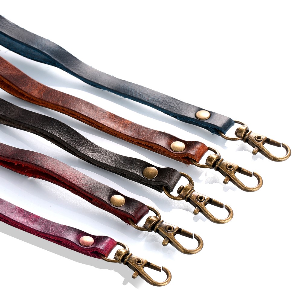 Pouzdro na iPhone 16 Pro Denior Kožené černé