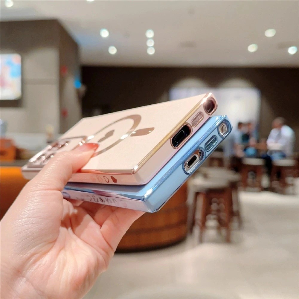 Kryt na Samsung Galaxy S22 Ultra Srdíčko s podporou MagSafe bílý