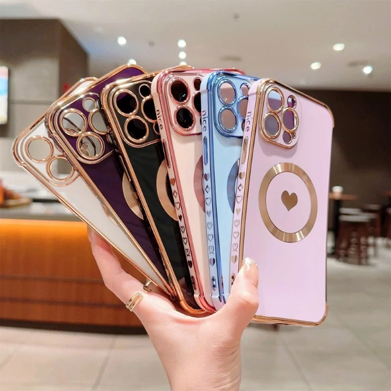 Kryt na iPhone 13 Pro Max Srdíčko s podporou MagSafe černý